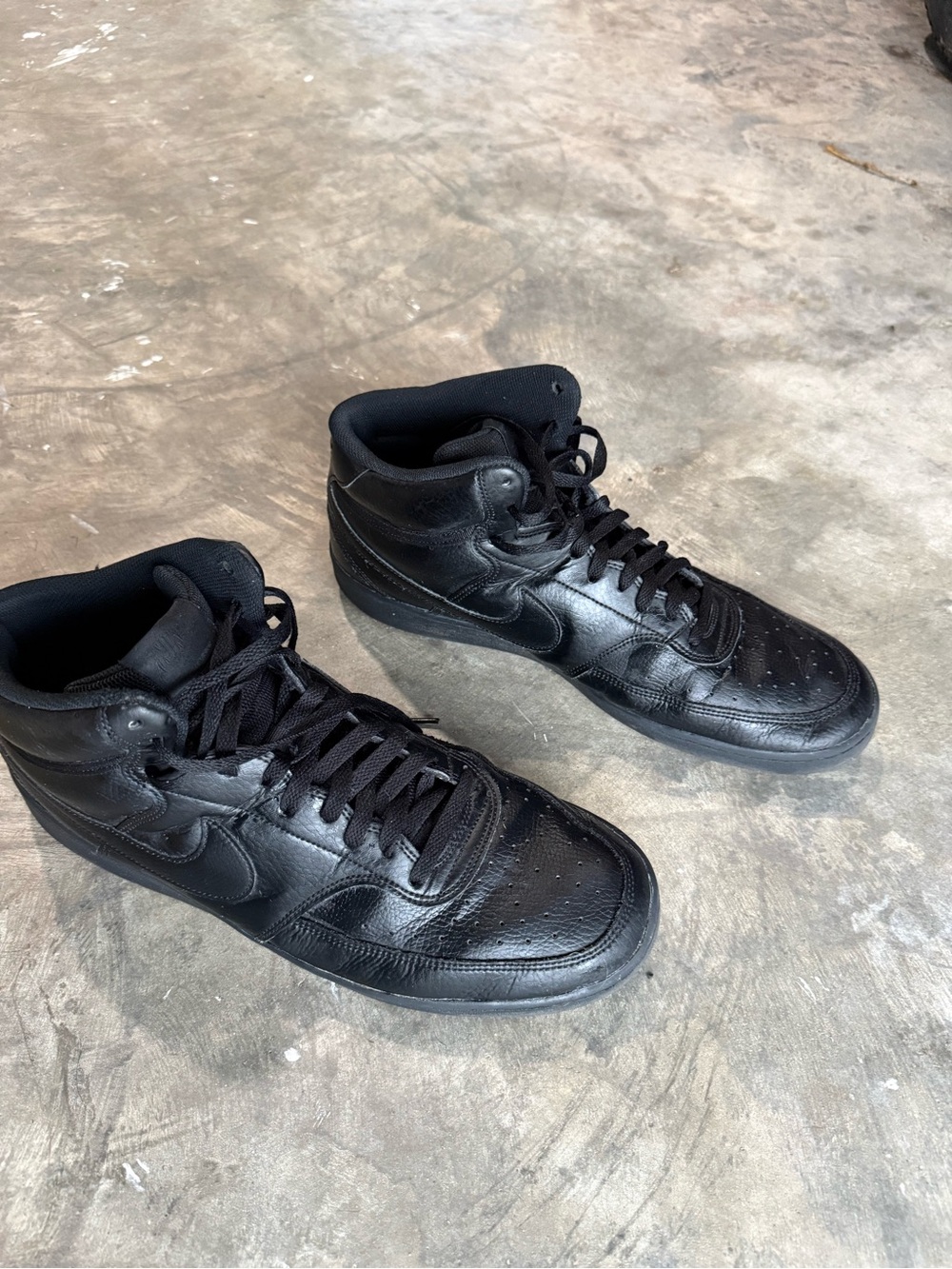 Nike Black Men's High-Top Basketball Sneakers